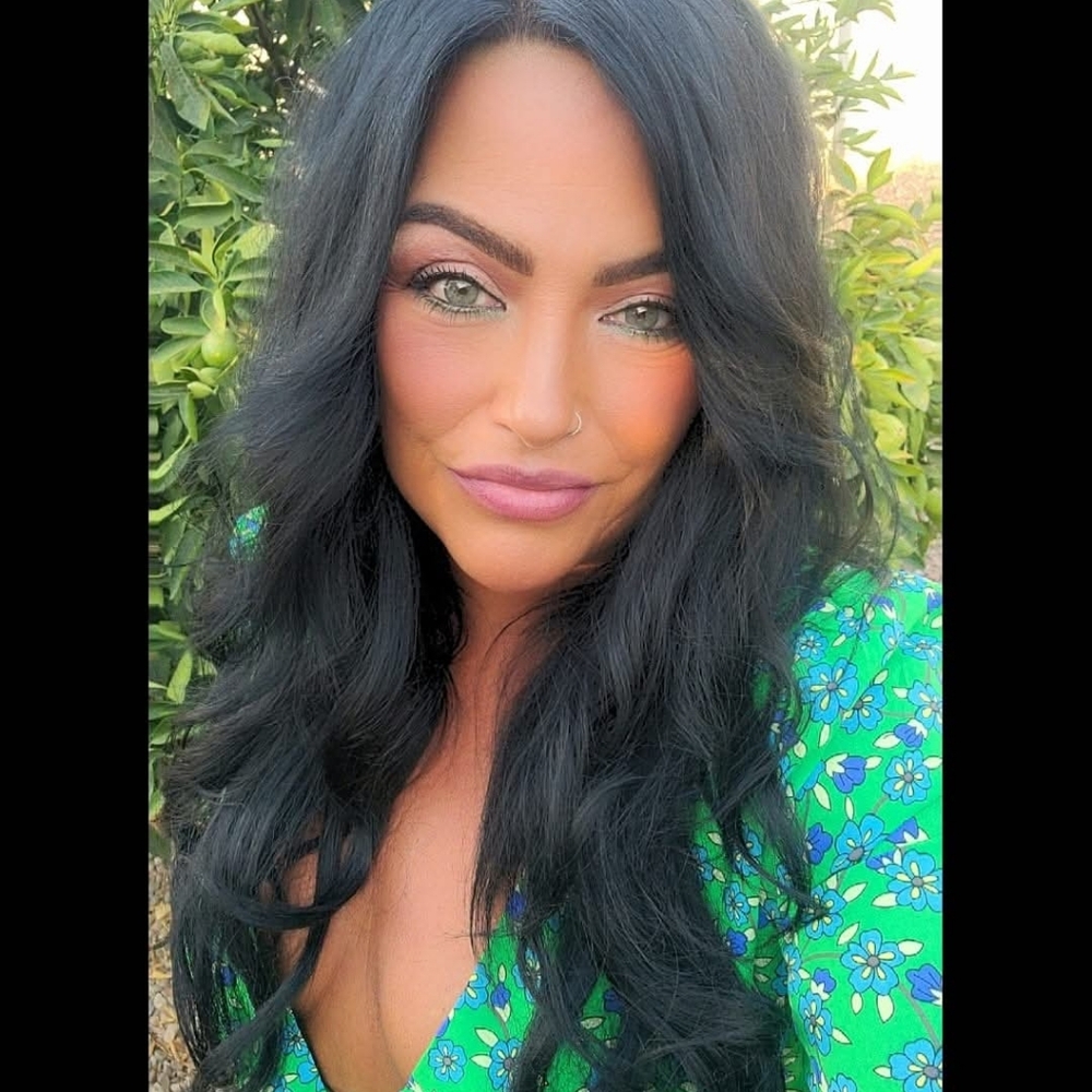 Meet your Posher, Lisa marie